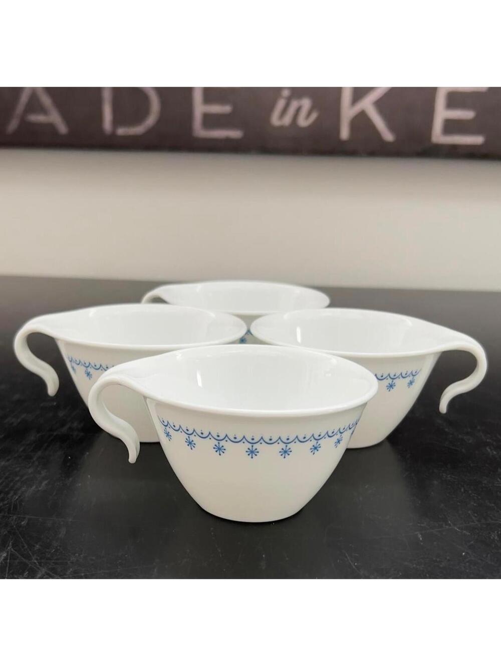 Corelle Vintage White Porcelain Tea Cups with Blue Snowflake Pattern‎ (4)